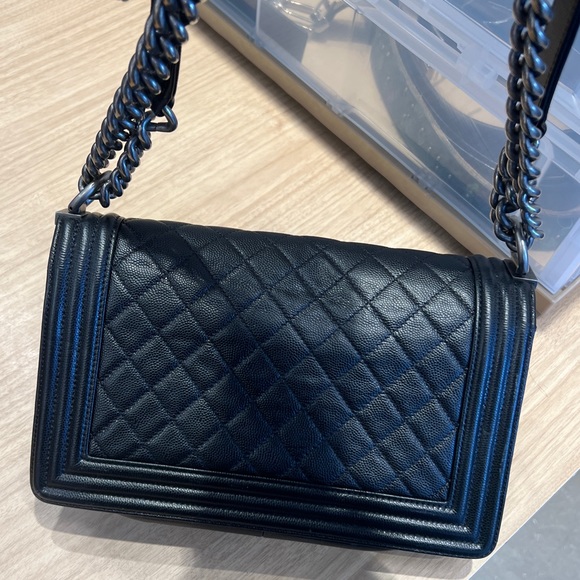 Chanel Boy Bag - Picture 2 of 3